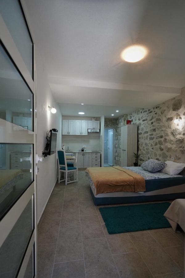 Apartments Visit เปราสต์ ภายนอก รูปภาพ