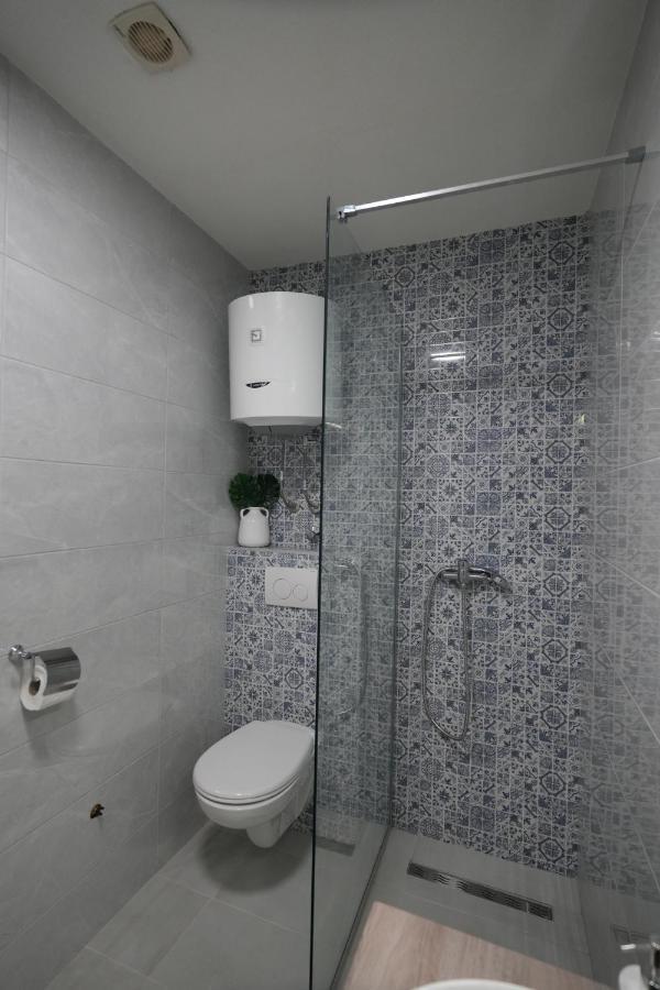 Apartments Visit เปราสต์ ภายนอก รูปภาพ